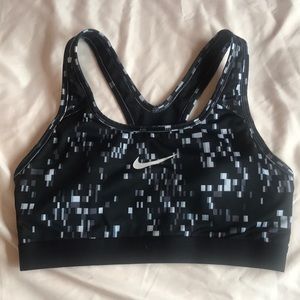 Nike Sport Bra - small